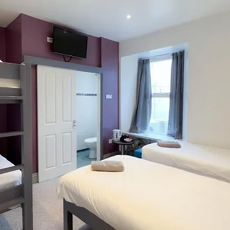 Otel Town 2*